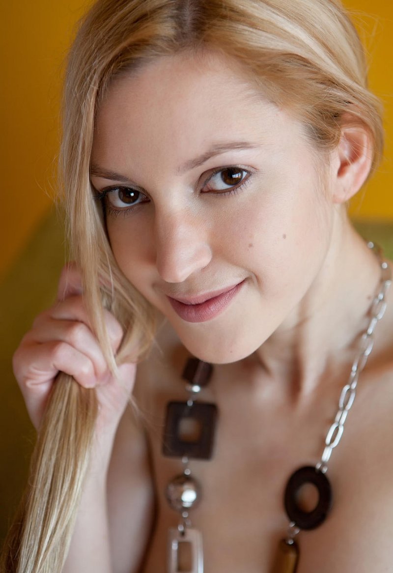 Юляшка, 24 года, 0 размер груди