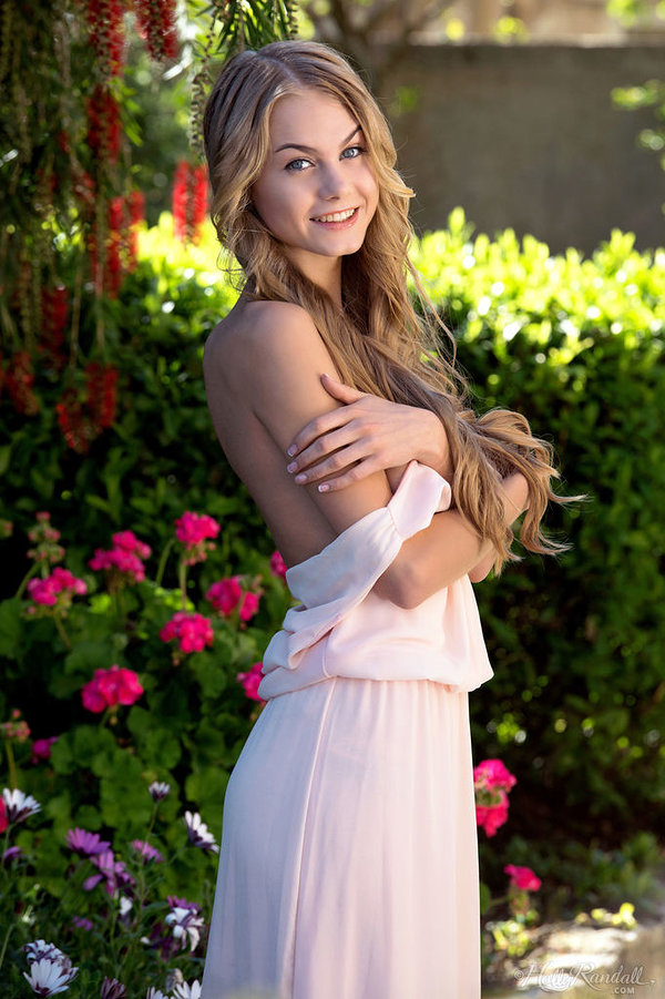 Кузя, 24 года, 5 размер груди